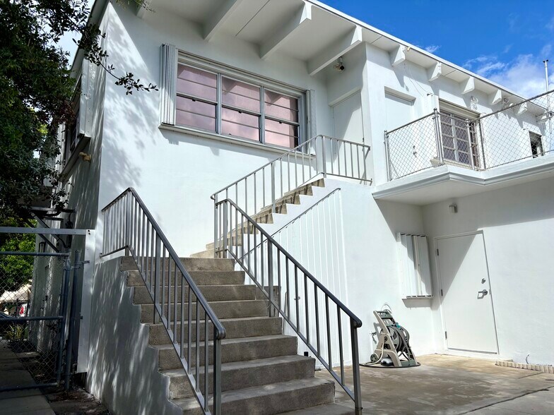 More Photos Of 218 S F St, Lake Worth Beach Warehouse For Sale