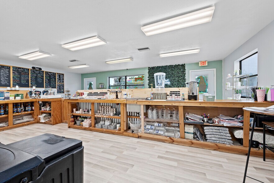 More Photos Of 4134-4136 W US Highway 90, Lake City Freestanding For Sale