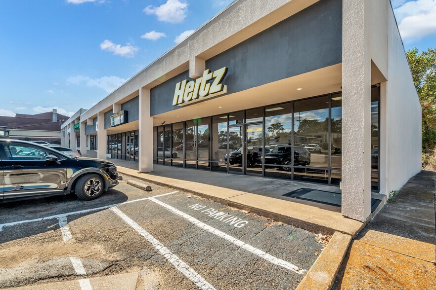 More Photos Of 313-323 N Spur 63, Longview Storefront Retail Office For Sale