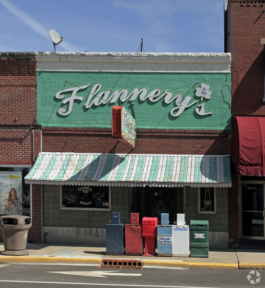 Primary Photo Of 125 S Calumet Rd, Chesterton Storefront For Sale