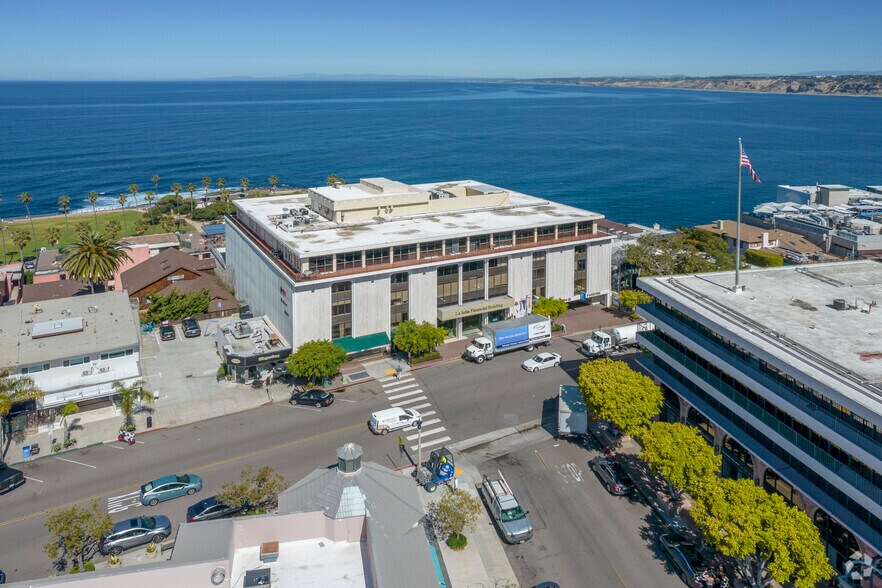 More Photos Of 1200 Prospect St, La Jolla Office For Lease