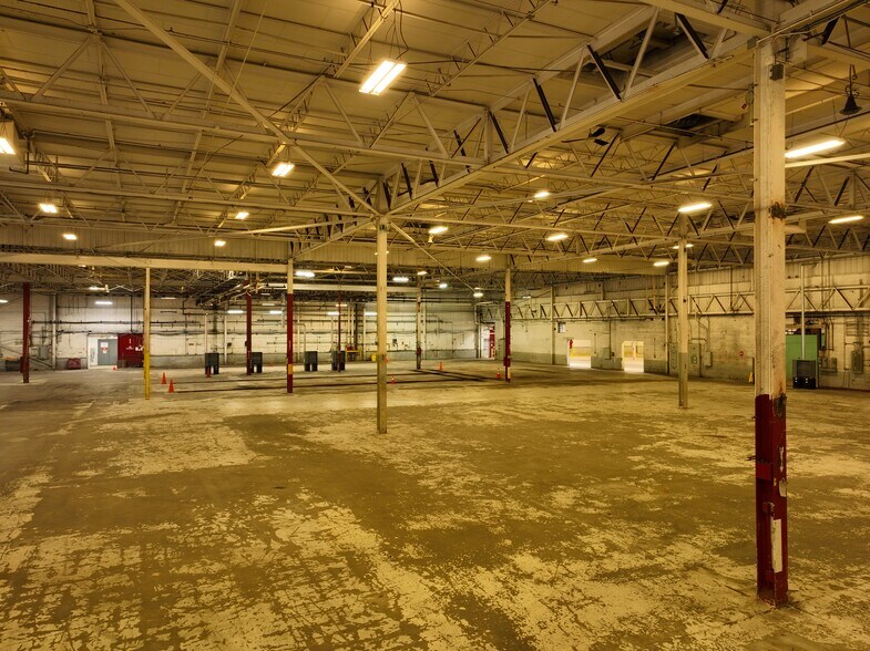 More Photos Of 6400 Monroe Blvd, Taylor Industrial For Sale