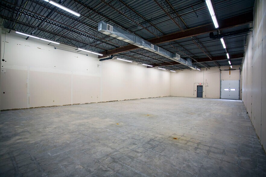 More Photos Of 10-16 Craig Rd, Acton Light Manufacturing For Lease