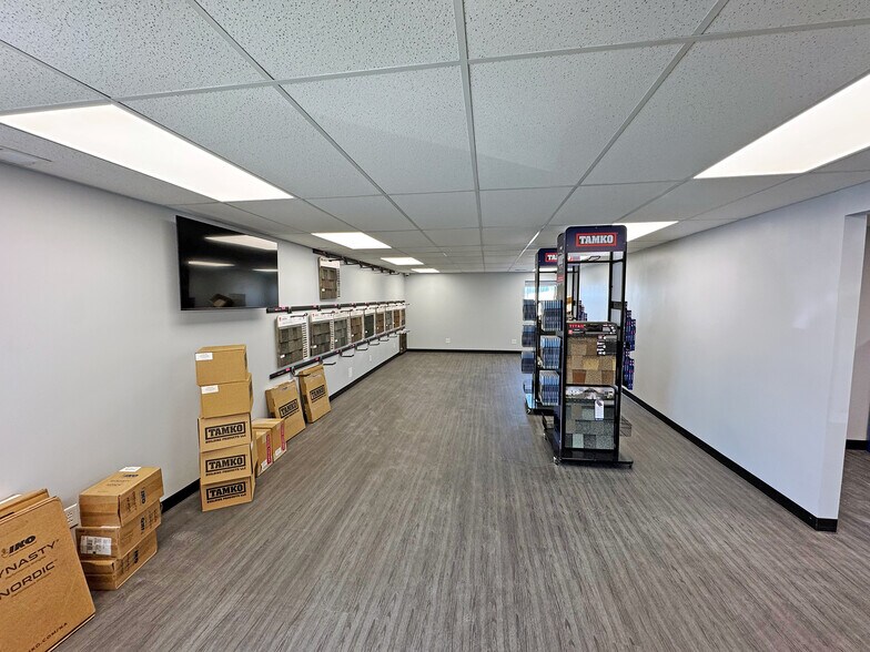 More Photos Of 3672 Highway 111, Granite City Warehouse For Sale