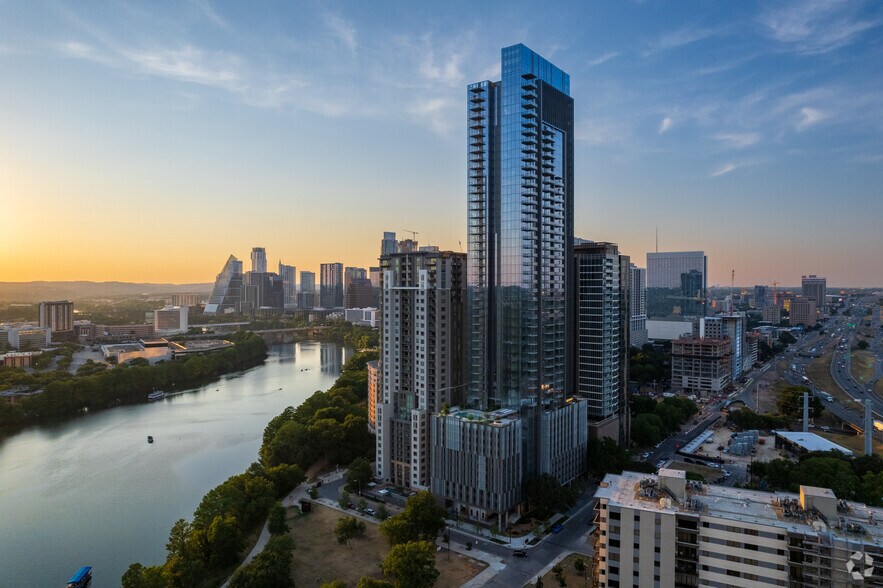 More Photos Of 44 East Ave, Austin Apartments For Sale