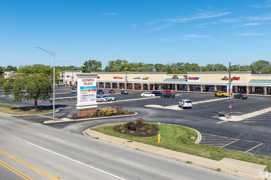 More Photos Of 77-199 W Joe Orr Rd, Chicago Heights Unknown For Lease