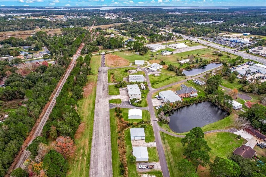 More Photos Of 96168 Cessna Dr, Yulee Airplane Hangar For Sale