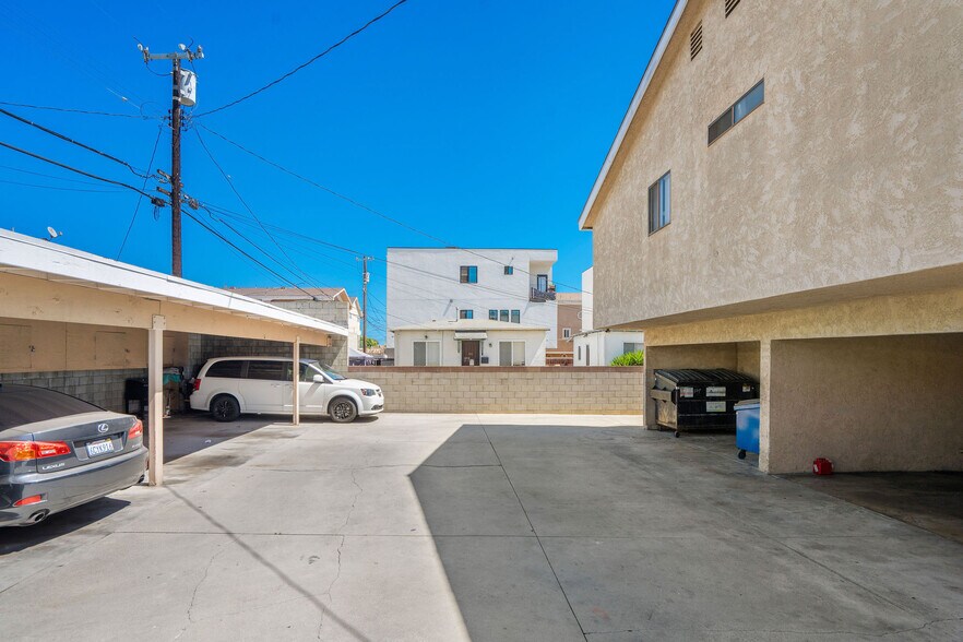 More Photos Of 1629 W 208th St, Torrance Apartments For Sale