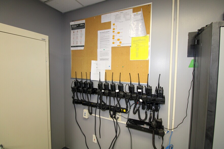 More Photos Of 5640 44th Ave S, Clinton Industrial For Sale