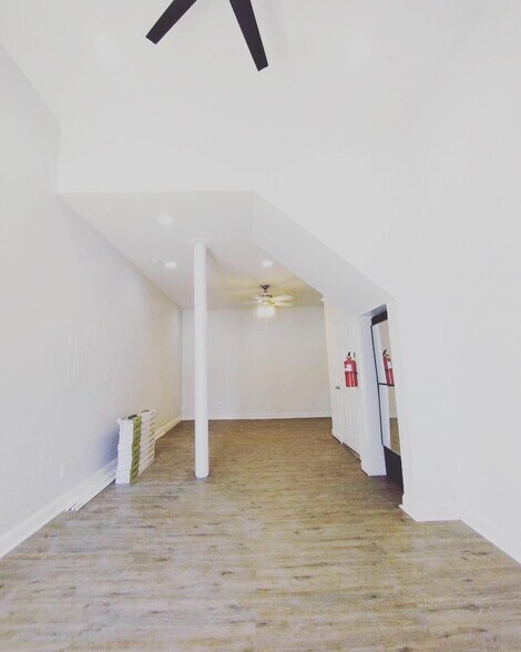 More Photos Of 4359-4363 N 9th St, Philadelphia Storefront Retail Office For Lease