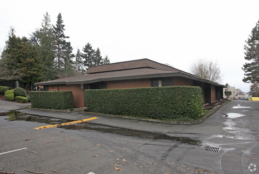 More Photos Of 13030 Military Rd S, Tukwila Unknown For Lease