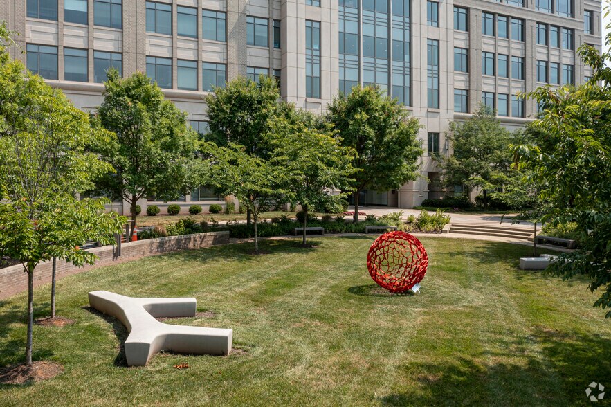 More Photos Of 5870 Trinity Pky, Centreville Office For Lease