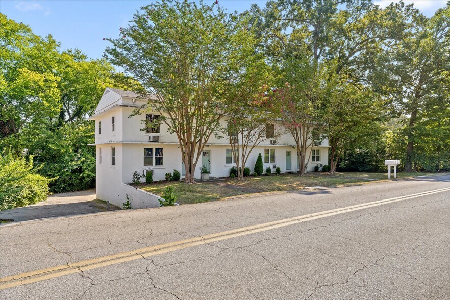 More Photos Of 1026 Greenslake Rd, East Ridge Apartments For Sale