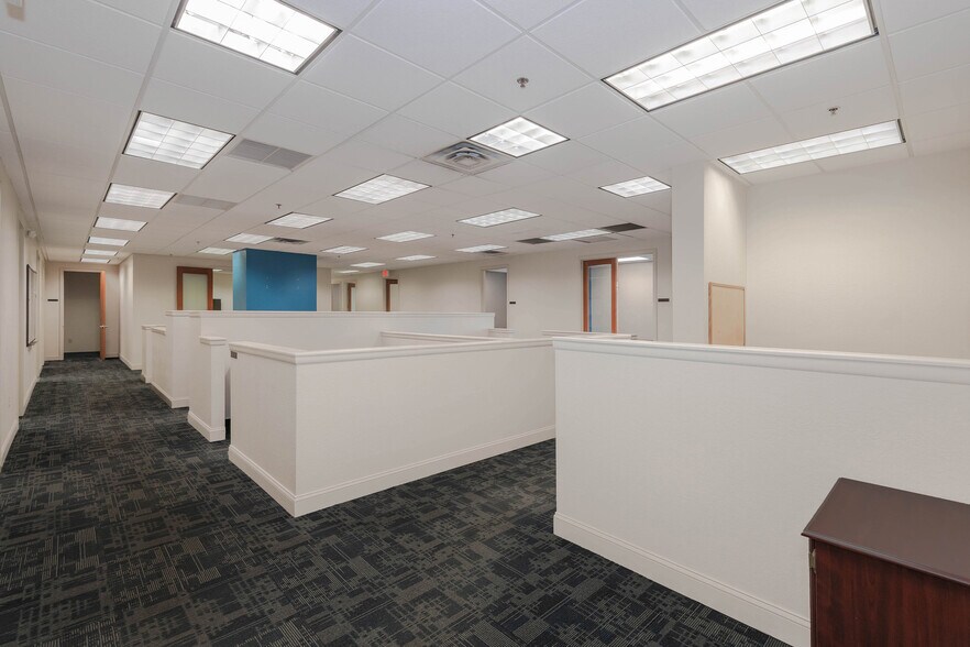 More Photos Of 3001 N 29th Ave, Hollywood Unknown For Lease