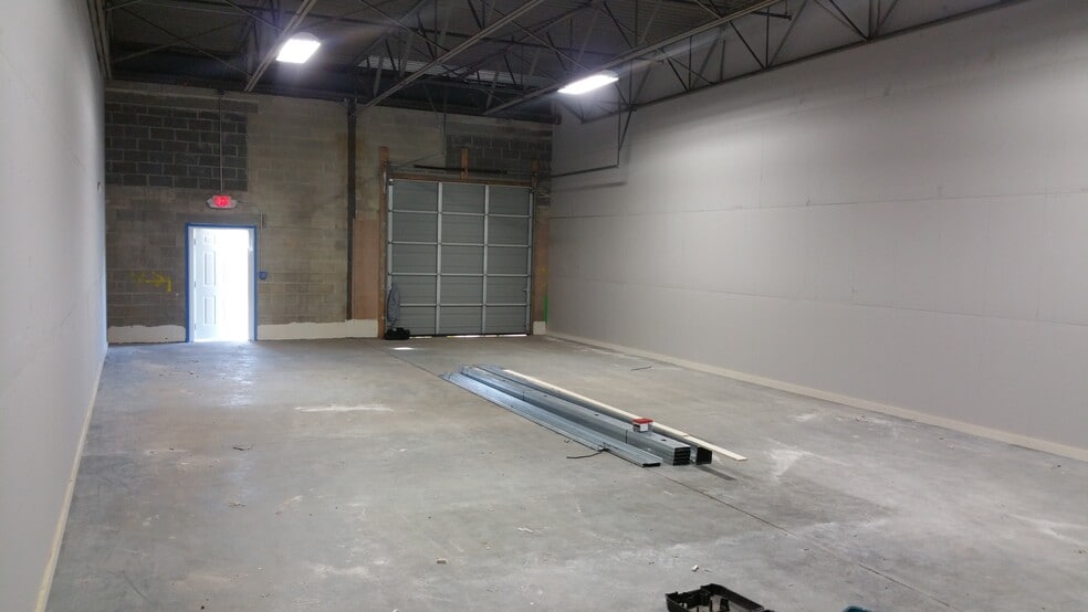 More Photos Of 4570 E Bristol Rd, Feasterville Trevose Light Manufacturing For Sale