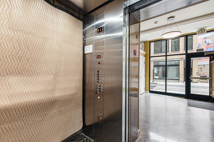 More Photos Of 71 Richmond St, Providence Office For Lease