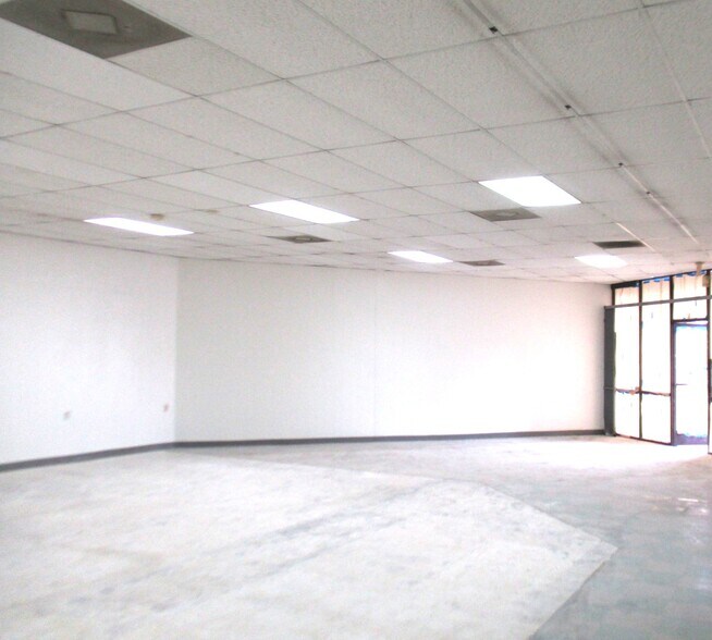 More Photos Of 10901 Crenshaw Blvd, Inglewood General Retail For Sale