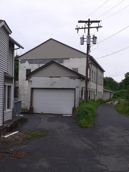 More Photos Of 2763 Highway 6, Slate Hill Warehouse For Sale