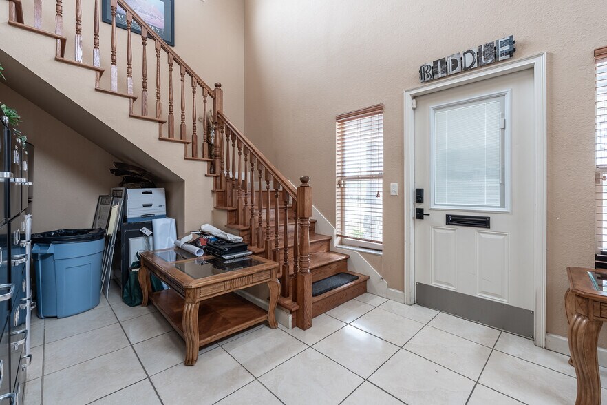 More Photos Of 1720 SE County Highway 484, Belleview Office For Sale