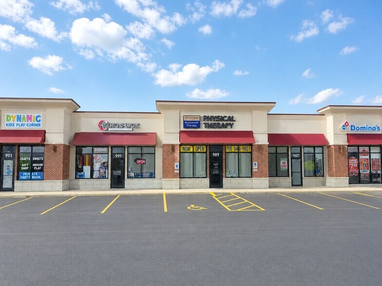 Primary Photo Of 983-997 Dixie Hwy, Beecher General Retail For Lease