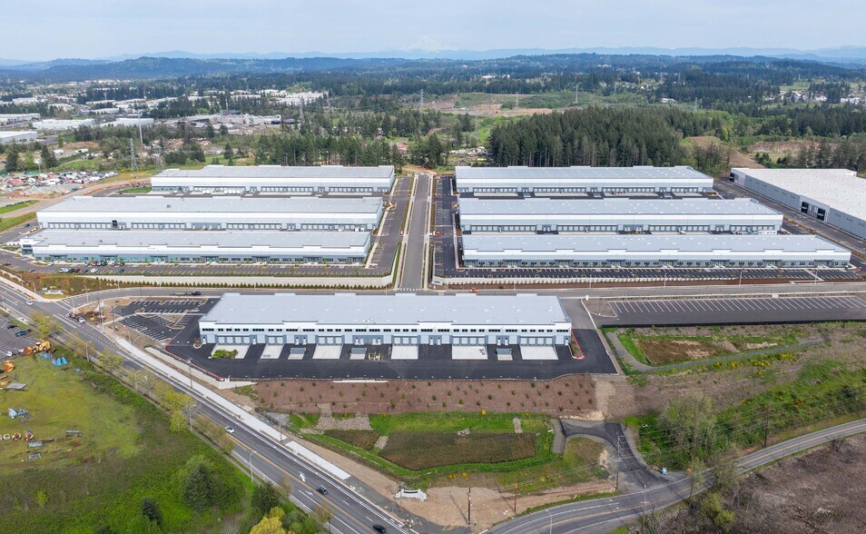 More Photos Of 21600 SW Oregon St, Sherwood Unknown For Lease