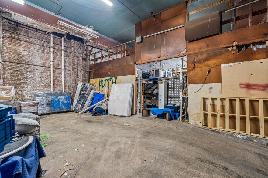 More Photos Of 2848 Belgrade St, Philadelphia Warehouse For Lease