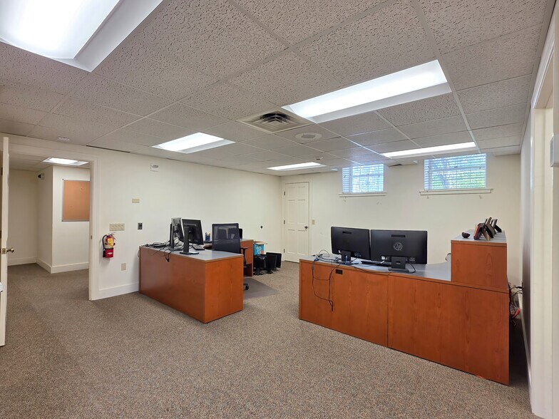 More Photos Of 338 E Montpelier Rd, Barre Town Office For Sale