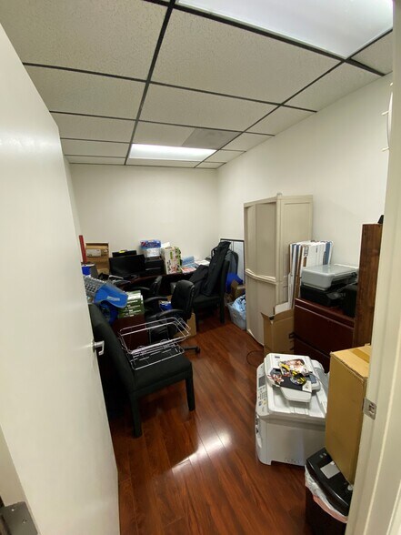 More Photos Of 25124 Narbonne Ave, Lomita Office For Lease