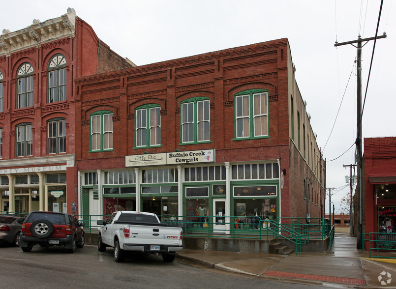 Primary Photo Of 203-207 S College St, Waxahachie Storefront Retail Office For Lease