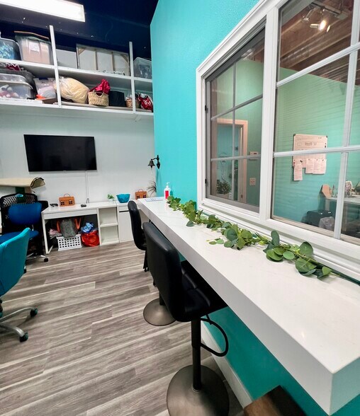 More Photos Of 120 N Pacific St, San Marcos Manufacturing For Lease