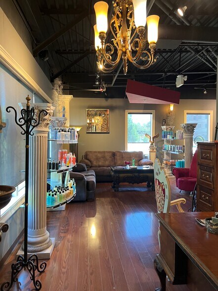 More Photos Of 425 Buford Hwy, Suwanee Storefront Retail Office For Lease