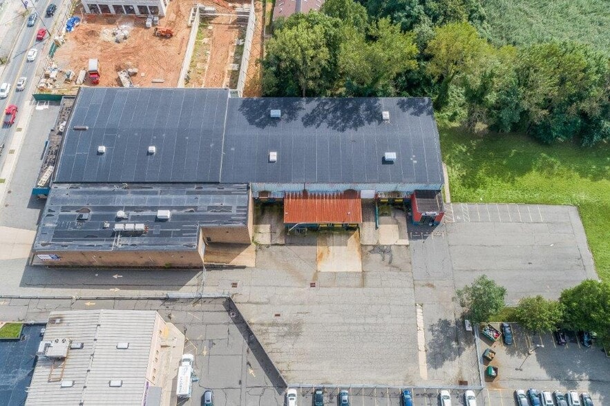 More Photos Of 4865 Arthur Kill Rd, Staten Island Warehouse For Sale