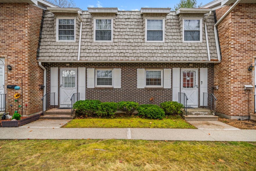 More Photos Of 161-175 Kinney St, Torrington Apartments For Sale