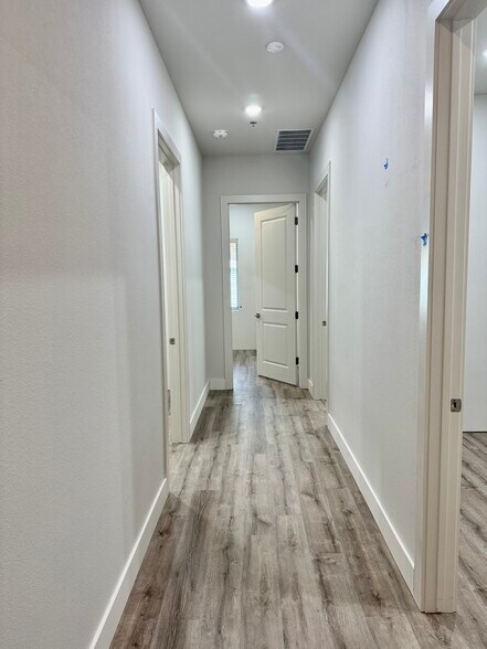 More Photos Of 3411 Cross Timbers Rd, Flower Mound Office For Sale