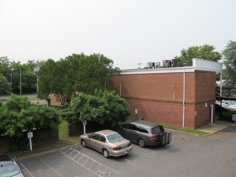 More Photos Of 2217 Princess Anne St, Fredericksburg Office Residential For Lease
