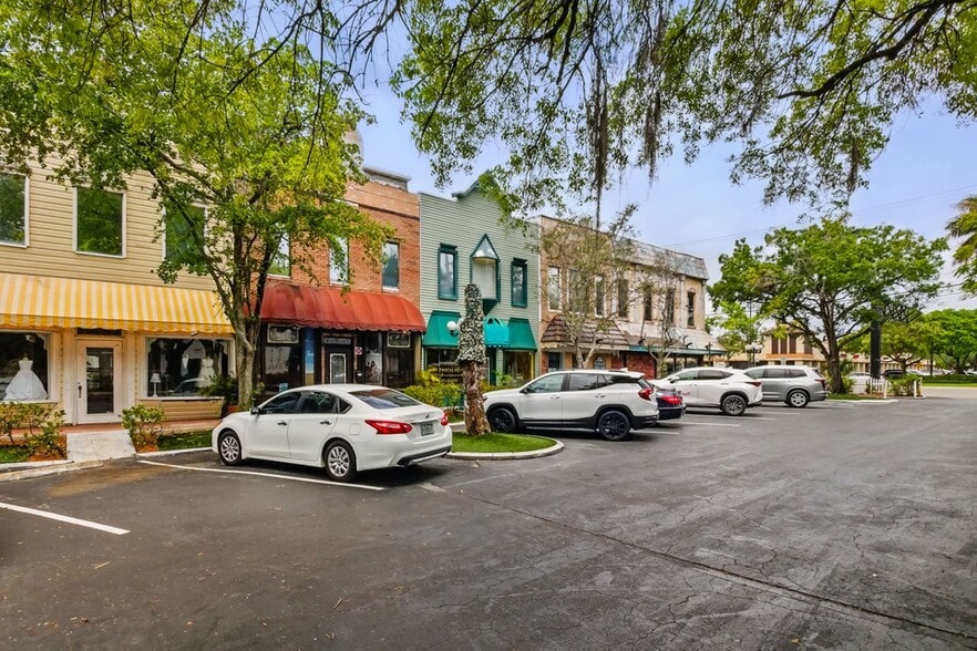 More Photos Of 4066 Broward Blvd, Fort Lauderdale Storefront Retail Office For Sale