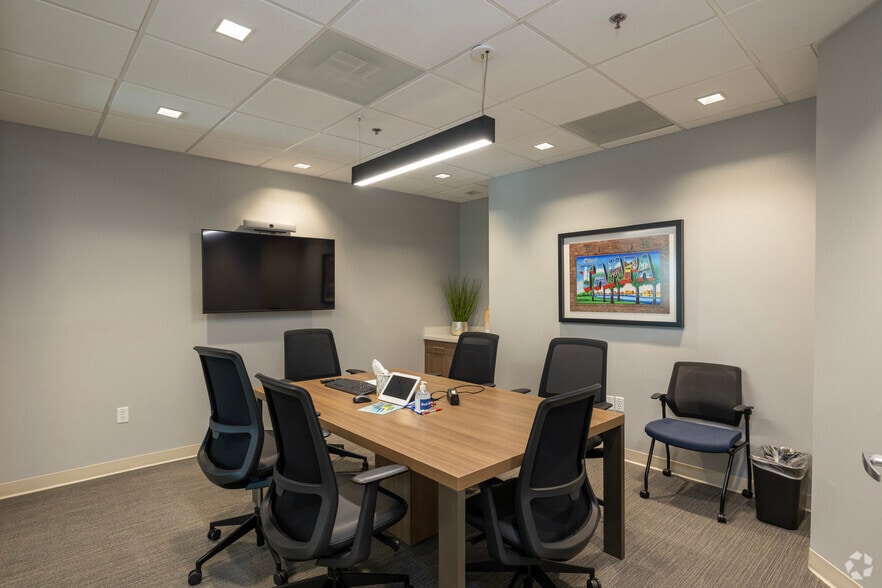 More Photos Of 500 N West Shore Blvd, Tampa Office For Lease