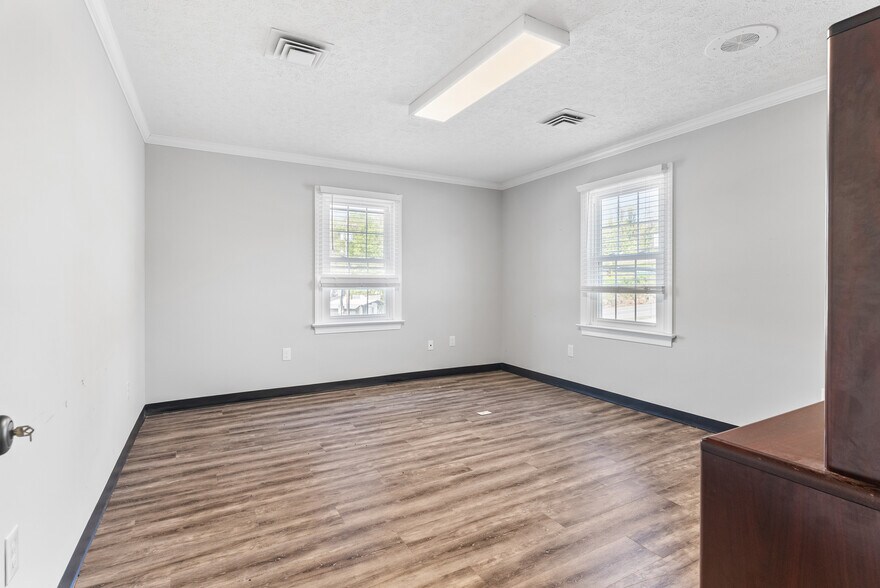 More Photos Of 6200 Fort Ave, Lynchburg Medical For Sale