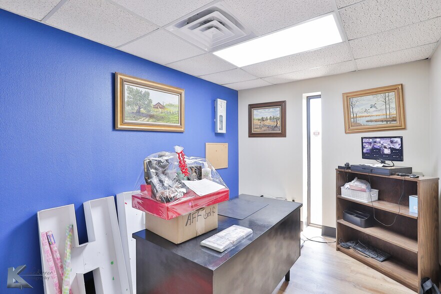 More Photos Of 2180 Maple St, Abilene Specialty For Sale