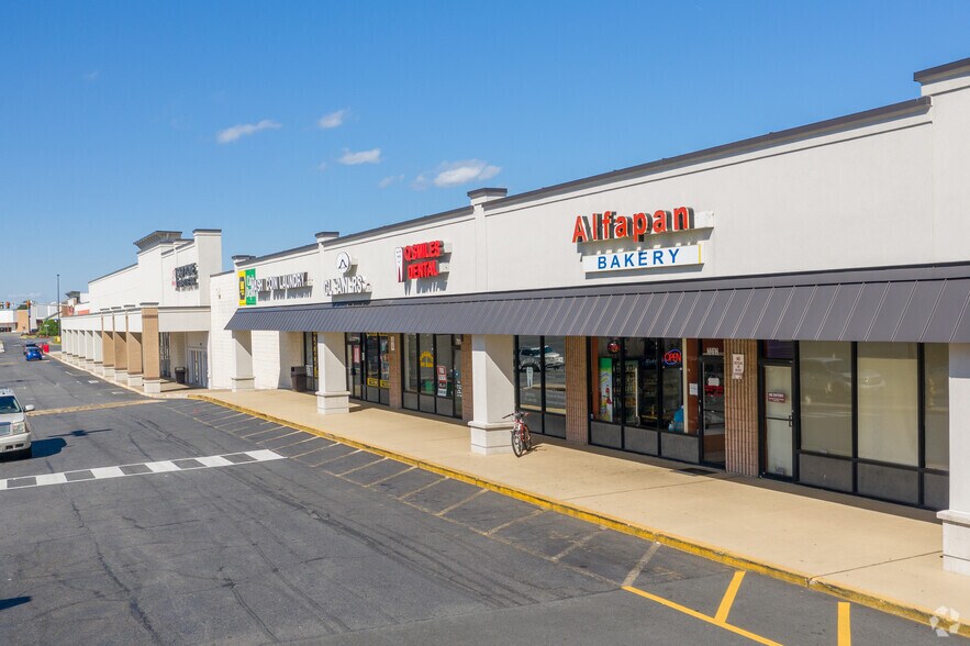 More Photos Of 7807 Sudley Rd, Manassas Freestanding For Lease