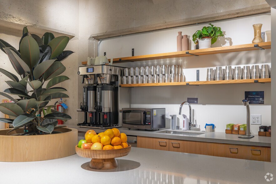 More Photos Of 1301 Sansome St, San Francisco Coworking Space