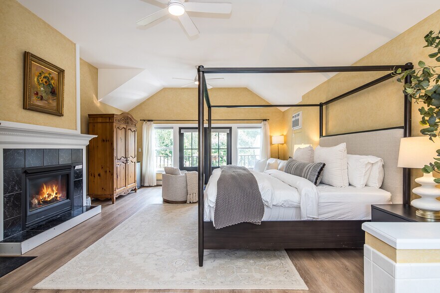 More Photos Of 54 Red Clover Ln, Mendon Hotel For Sale