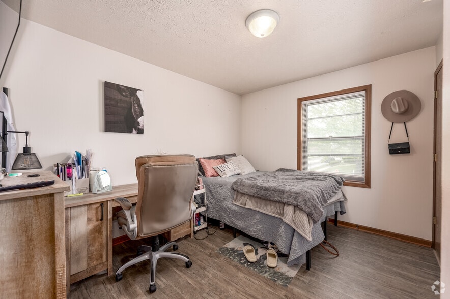 More Photos Of 400 S Grant St, West Lafayette Apartments For Sale