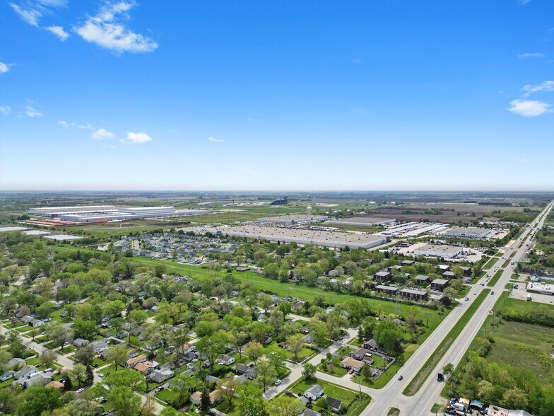 More Photos Of 1610 S Chicago St, Joliet Auto Dealership For Sale