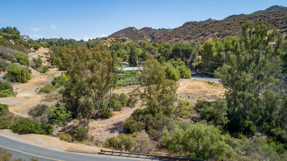 More Photos Of 24577 Mulholland, Calabasas Land For Sale