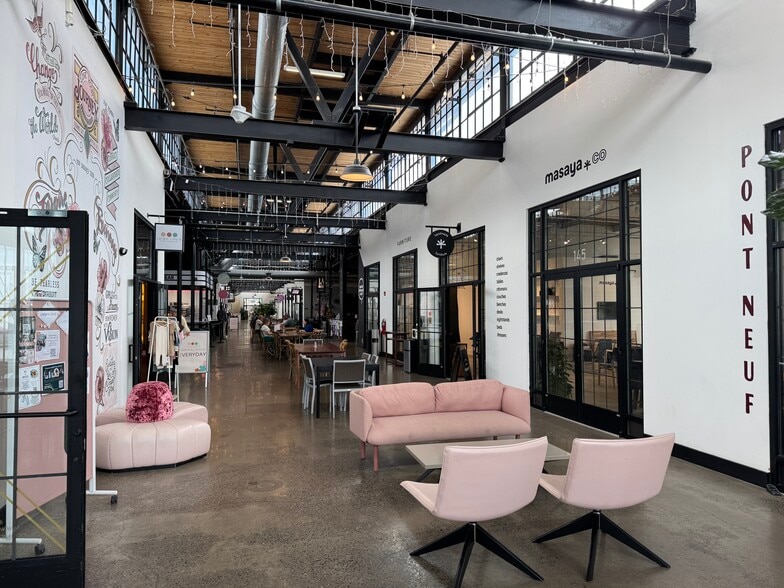 More Photos Of 3814 Charlotte Ave, Nashville General Retail For Lease