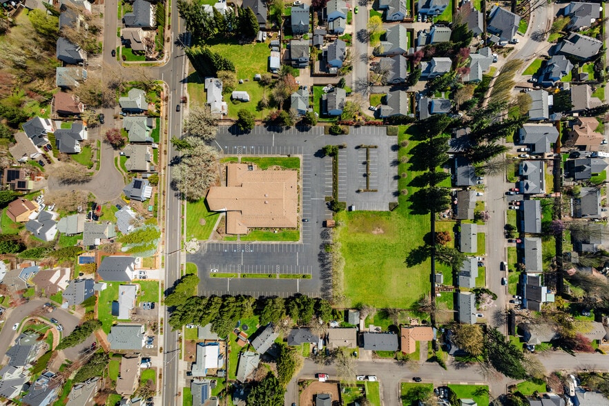 More Photos Of 5580 Golden Rd, Hillsboro Specialty For Sale