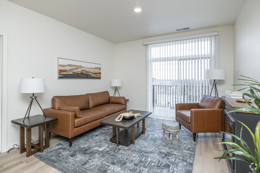 More Photos Of 28 7th St NE, Rochester Apartments For Sale