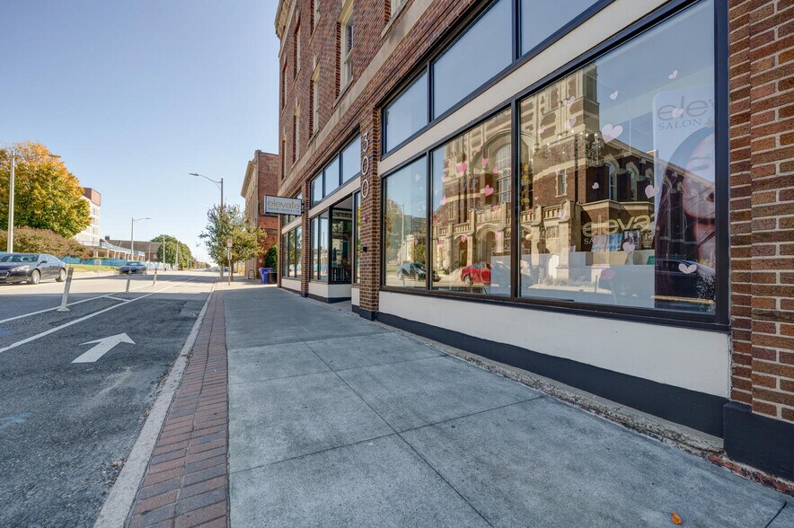 More Photos Of 300 E Main St, Durham Office Residential For Lease