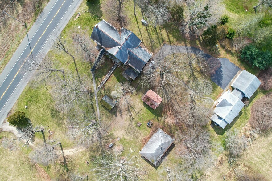 More Photos Of 184-186 NJ-34 Hwy, Holmdel Shelter For Sale